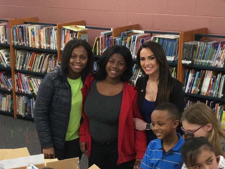 Delaware literacy organization Success Won’t Wait celebrates Drop Everything and READ Month with Colonial School District Book Giveaway